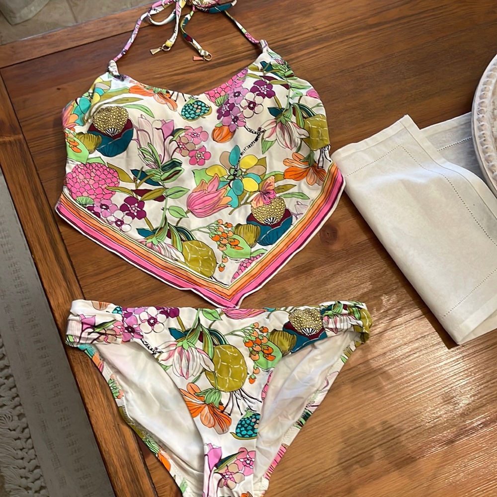 Trina Turk takini